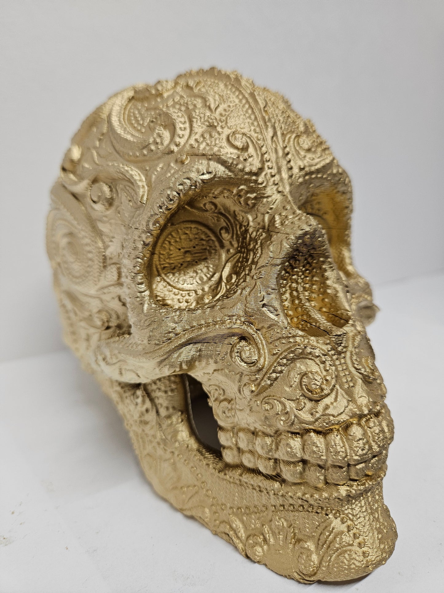 Deluxe Ornamental Skull