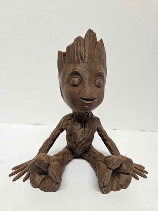 Groot Statue